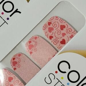New Color Street “Queen of Hearts” Bubblegum Pink Heart and Swirls Nail Strips